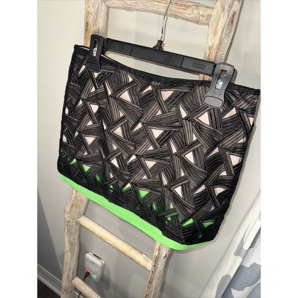 Diane von Furstenberg DVF Patterned  Black Green Fuchsia Mini Skirt NWOT‎ sz 6 - Picture 7 of 7